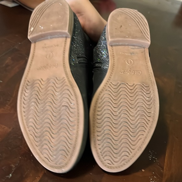 Girls Cat and Jack black boots - Picture 4 of 4